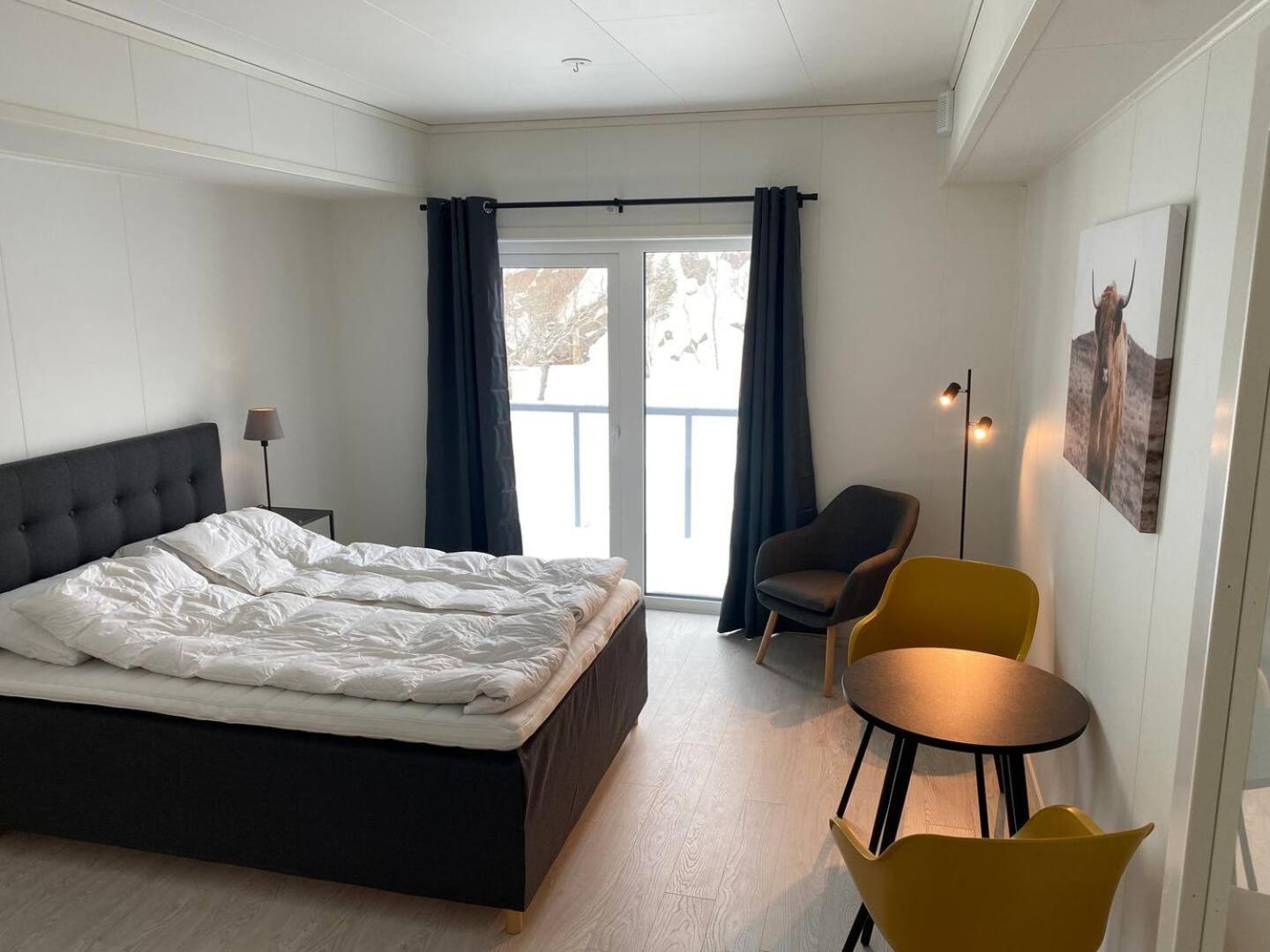 Lovely Serviced Studio Apartment In Lofoten! Svolvær Exterior photo